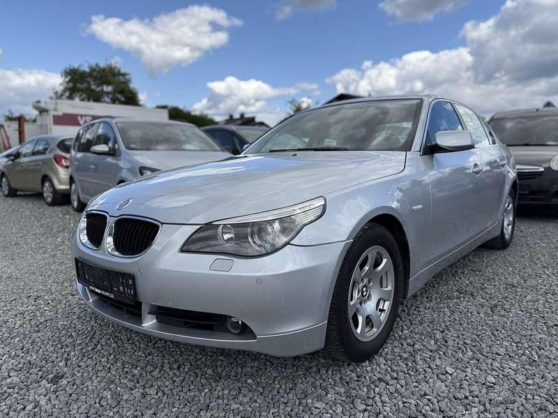 Titansilber metallic Gebraucht 2003 BMW 525 Limousine | 3.999 € (Guter Preis) - Bild 1/4