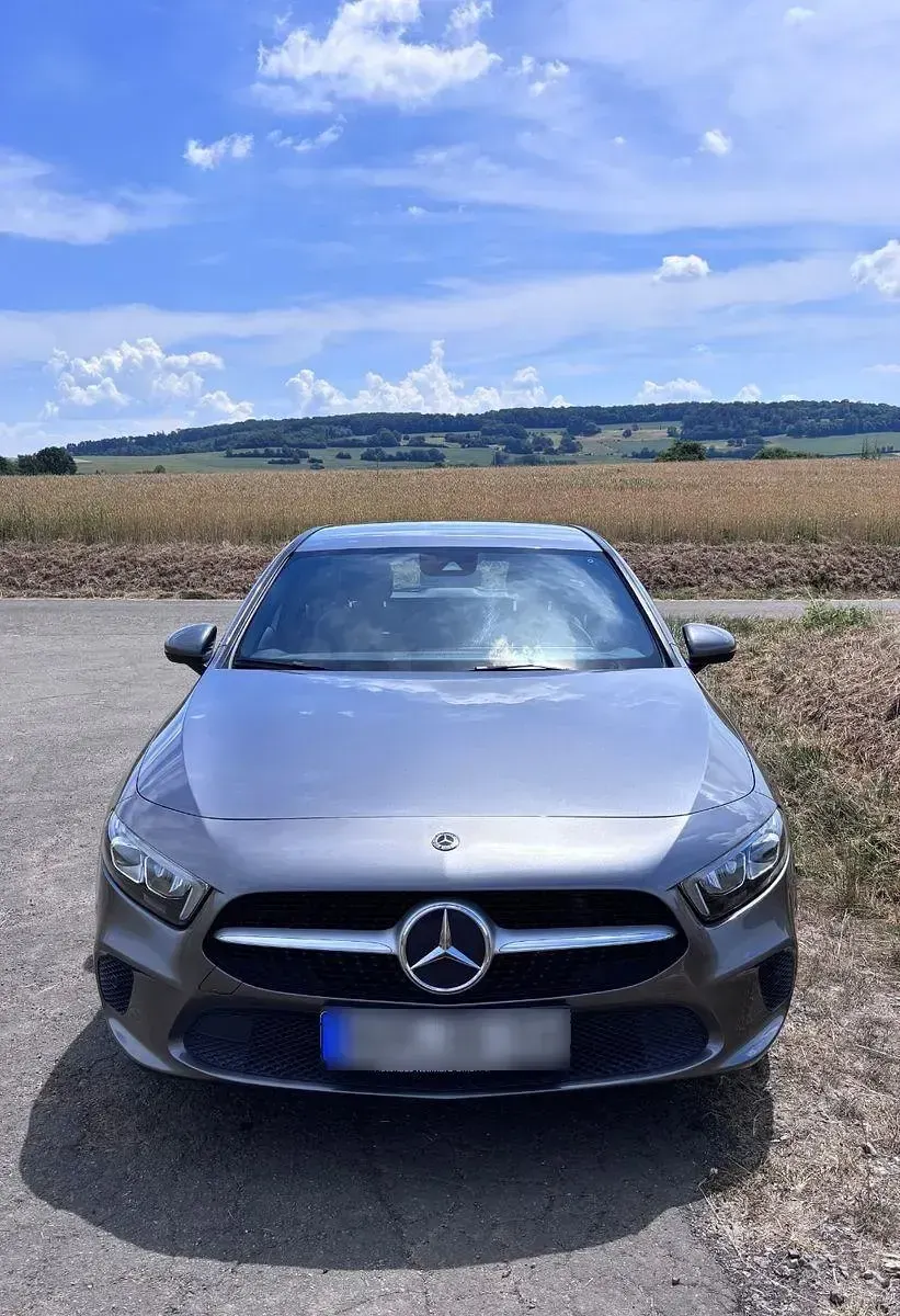 Gebraucht Mercedes A250 224 PS (164 kW) 2019 Grau Limousine