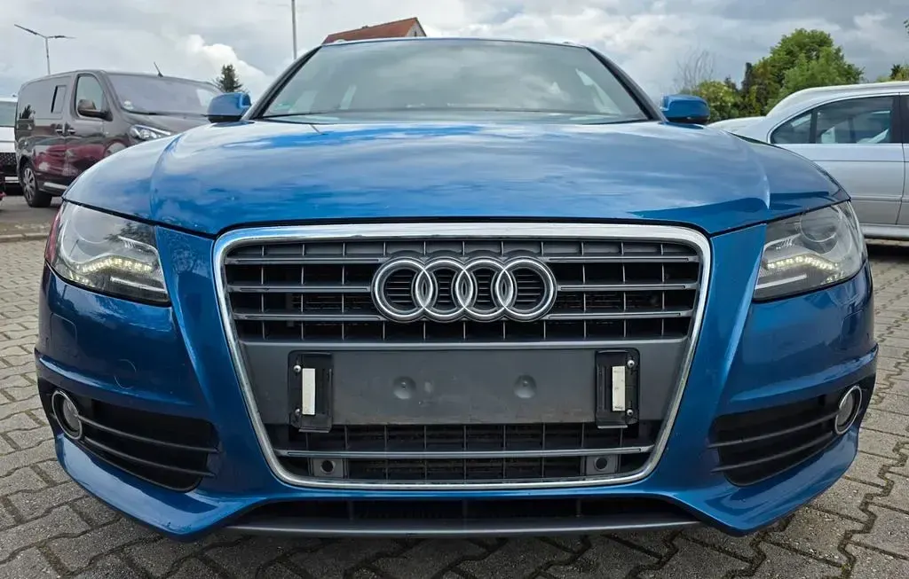 Gebraucht Audi A4 S-Line 190 PS (139 kW) 2010 Blau Kombi