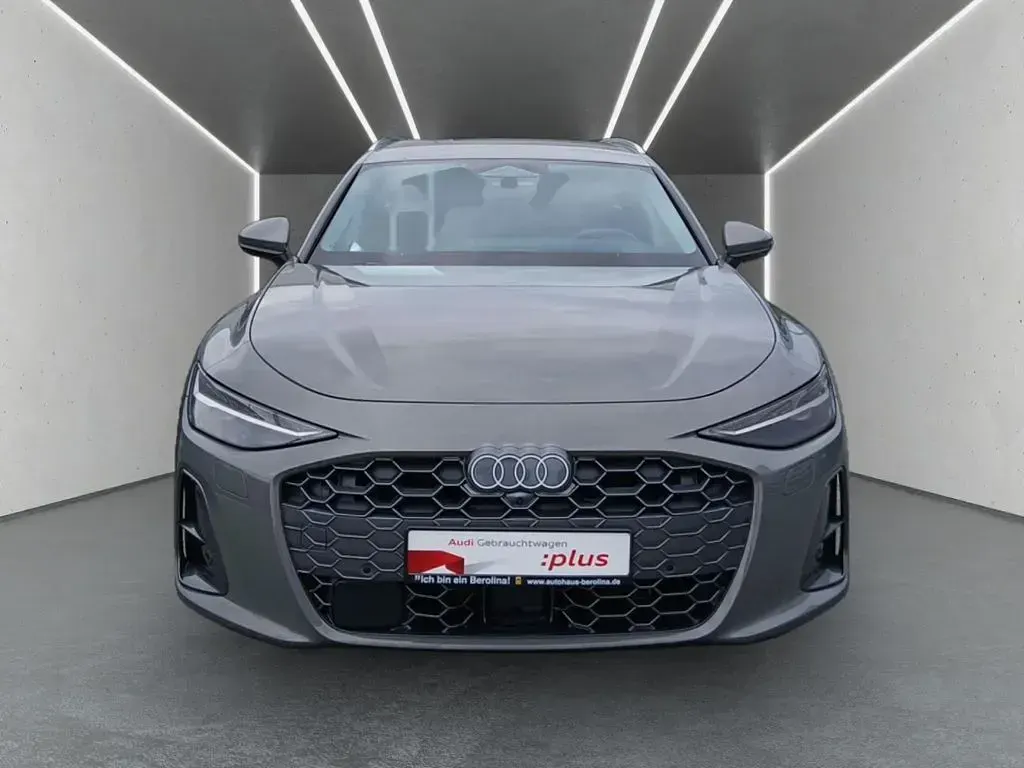 Gebraucht Audi A6 Sport 204 PS (150 kW) 2025 Chronosgrau metallic Kombi