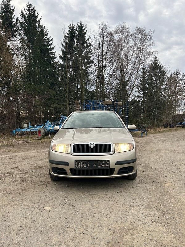 Gebraucht Skoda Fabia 64 PS (47 kW) 2005 Gold Kleinwagen