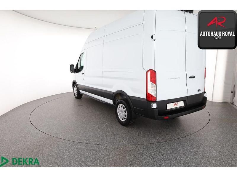 Gebraucht Ford Transit 170 PS (125 kW) 2023 Weiss Van