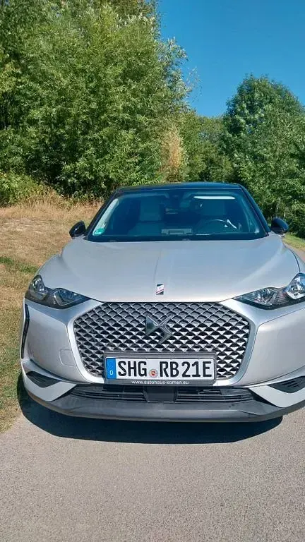Gebraucht DS Automobiles DS3 Crossback E-Tense Chic 100 kW (136 PS) 2021 Silber SUV