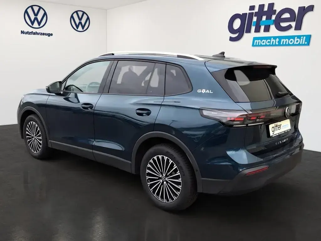 Gebraucht VW Tiguan Goal 150 PS (110 kW) 2025 Blau SUV