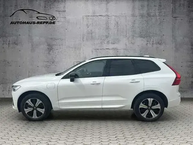 Gebraucht Volvo XC60 Plus 257 PS (189 kW) 2025 Crystal white SUV