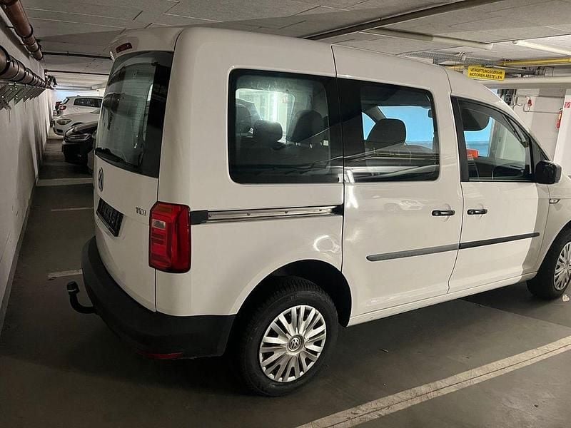 Weiß Gebraucht 2017 VW Caddy Family Van / Kleinbus | 11.000 € (Guter Preis) - Bild 1/4