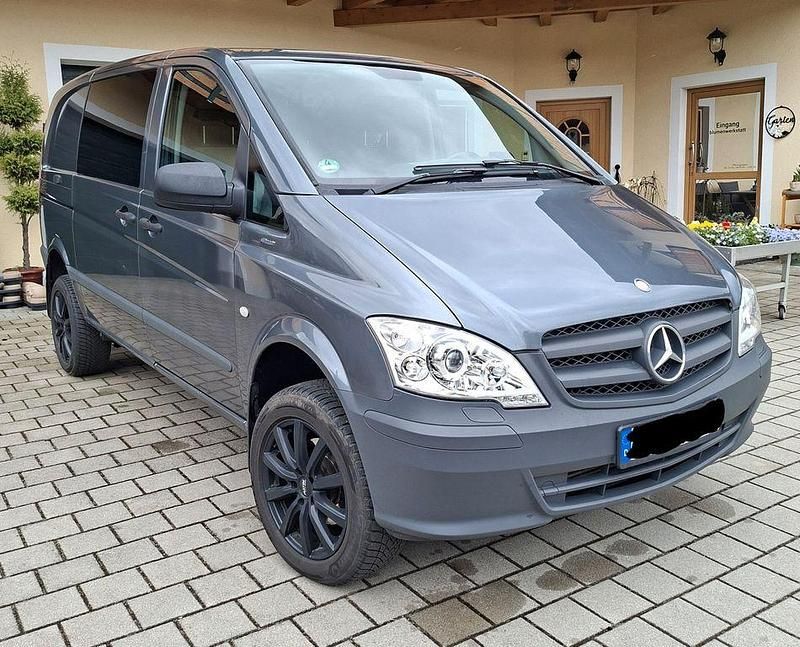 Gebraucht Mercedes Vito 163 PS (119 kW) 2011 Van