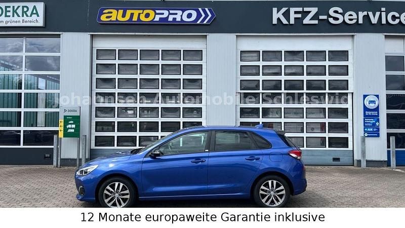 Blau Gebraucht 2019 Hyundai i30 YES! Limousine | 13.980 € (Fairer Preis) - Bild 1/4