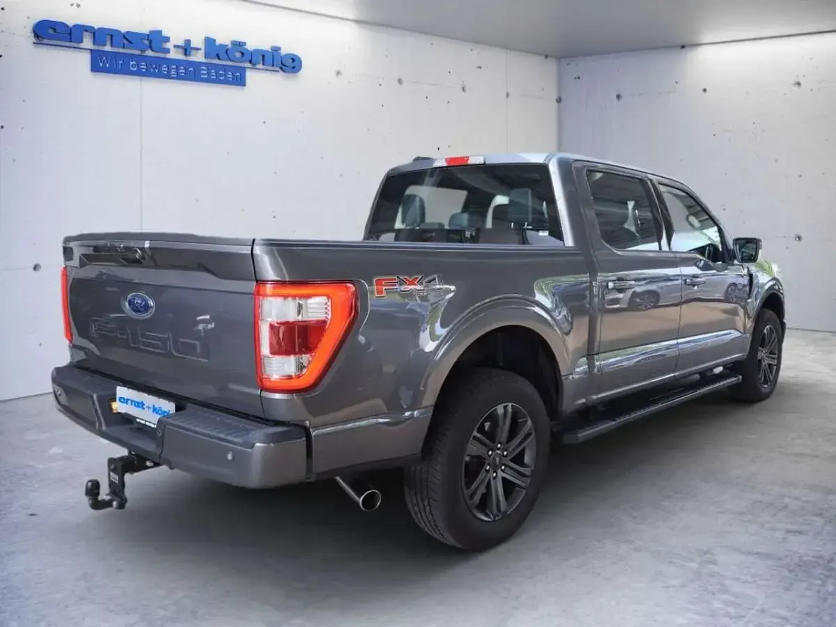 Gebraucht Ford V8 Lariat 405 PS (297 kW) 2024 Grau SUV