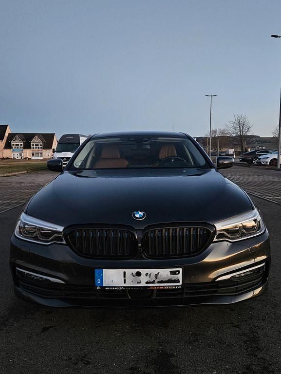 Gebraucht BMW 530e 252 PS (185 kW) 2018 Grau Limousine