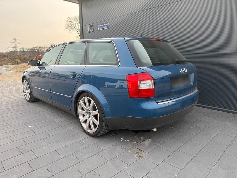Gebraucht Audi A4 180 PS (132 kW) 2002 Blau Kombi