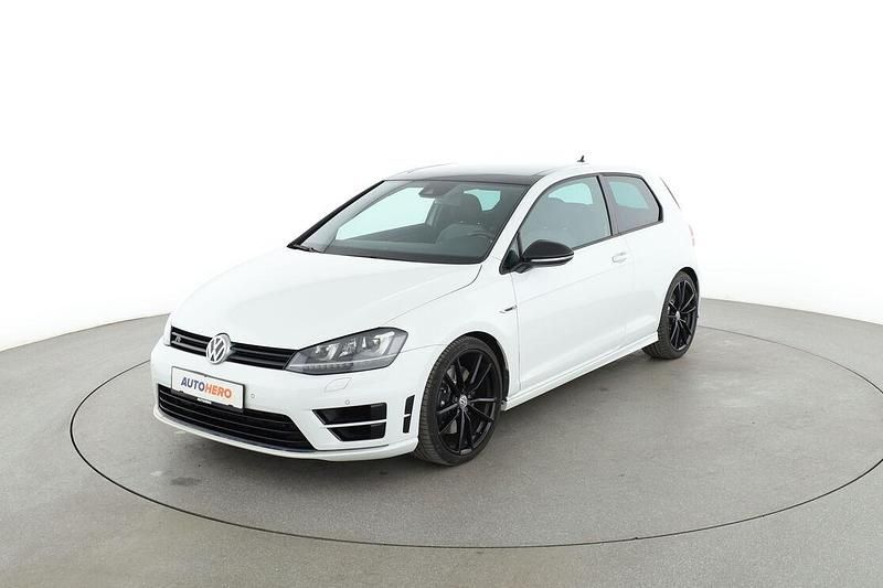 Weiß Gebraucht 2016 VW Golf VII R Limousine | 22.970 € (Etwas zu teuer) - Bild 1/3