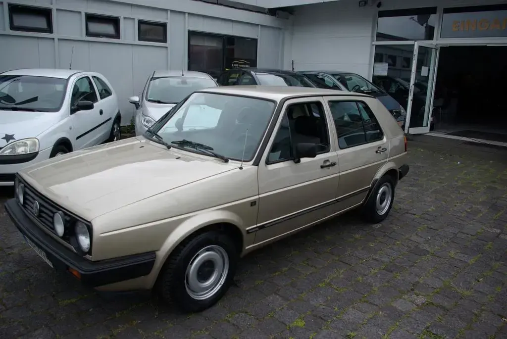 Gebraucht VW Golf II 90 PS (66 kW) 1985 Gold (metallic) Kleinwagen
