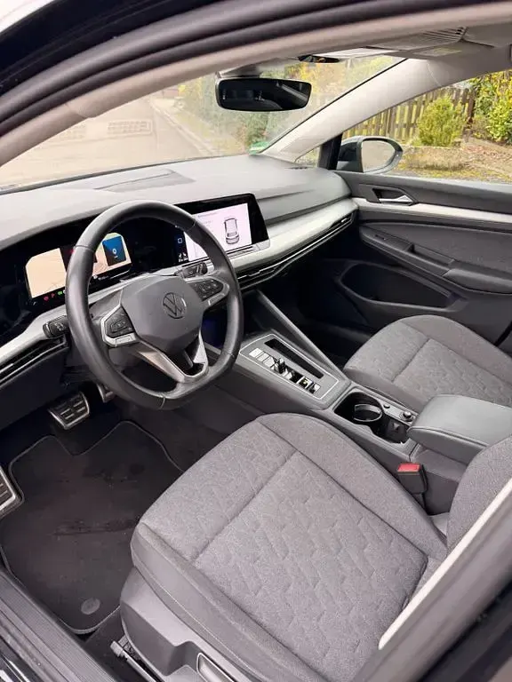 Occasion VW Golf VIII Move 150 ch (110 kW) 2023 Noir Berline