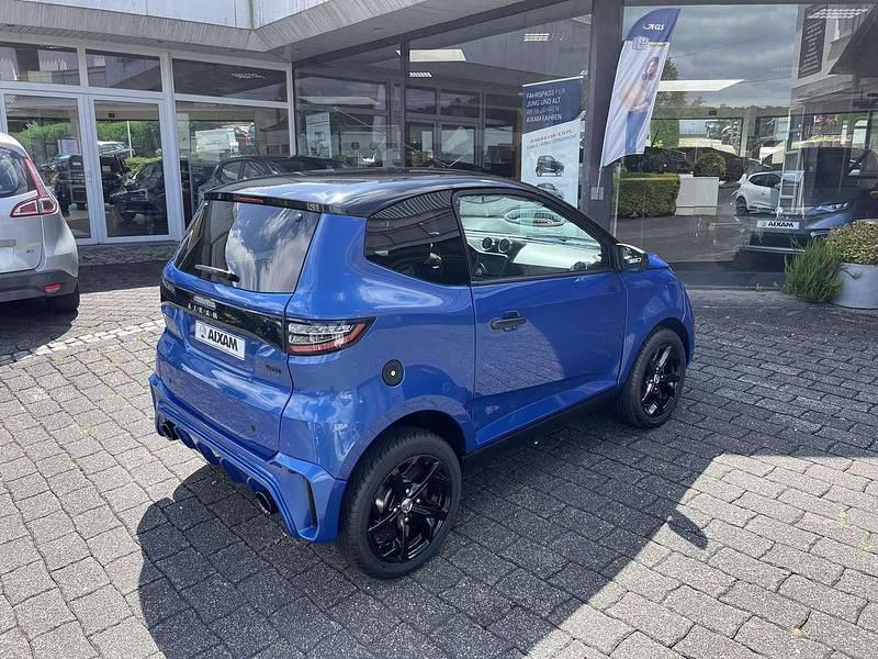 Neu Aixam City Sport 2025 Saphirblau Kleinwagen