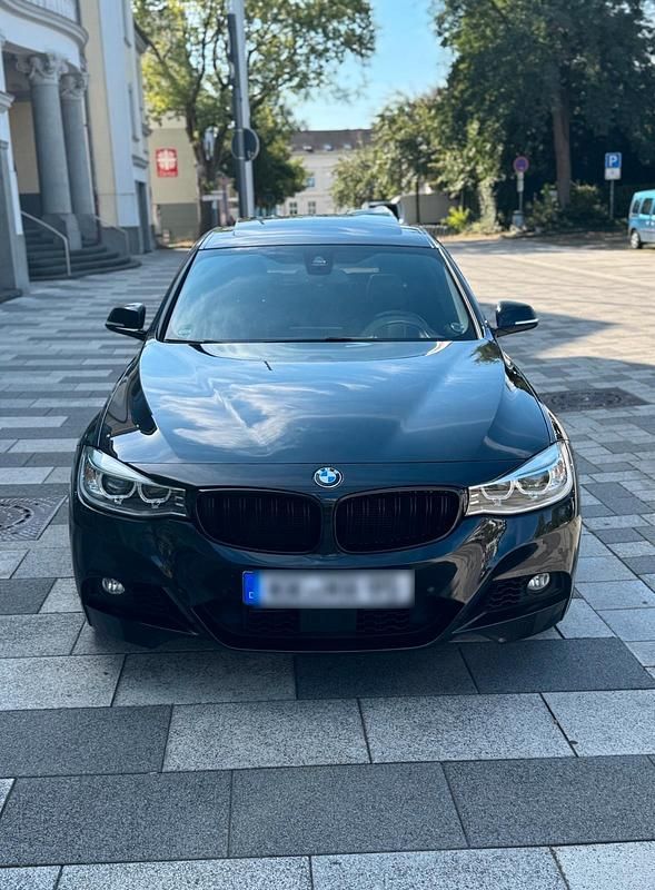 Gebraucht BMW 330 Gran Turismo M Sport 258 PS (189 kW) 2016 Schwarz Limousine
