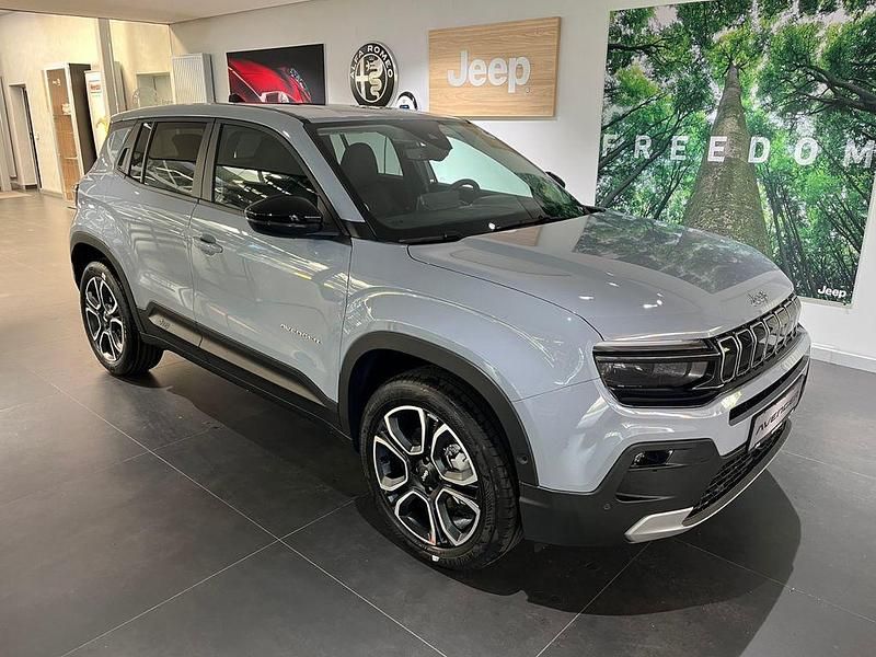 Neu Jeep Avenger Summit 110 PS (80 kW) 2025 Grau SUV
