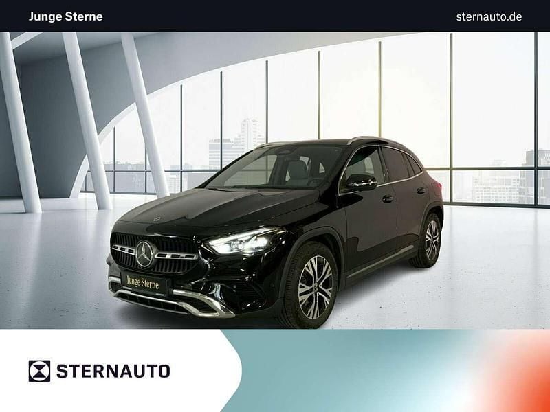 Unilack nachtschwarz Gebraucht 2023 Mercedes GLA200 Progressive SUV | 33.980 € (Guter Preis) - Bild 1/4