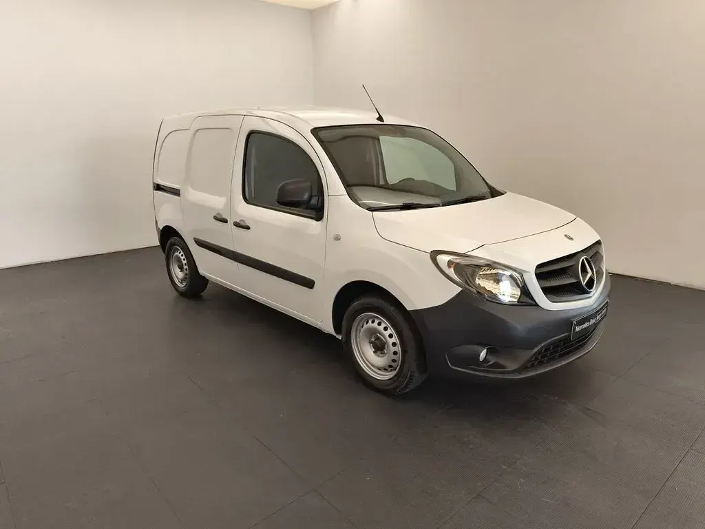 Gebraucht Mercedes Citan 108 80 PS (58 kW) 2021 Arktikweiß Van / Kleinbus