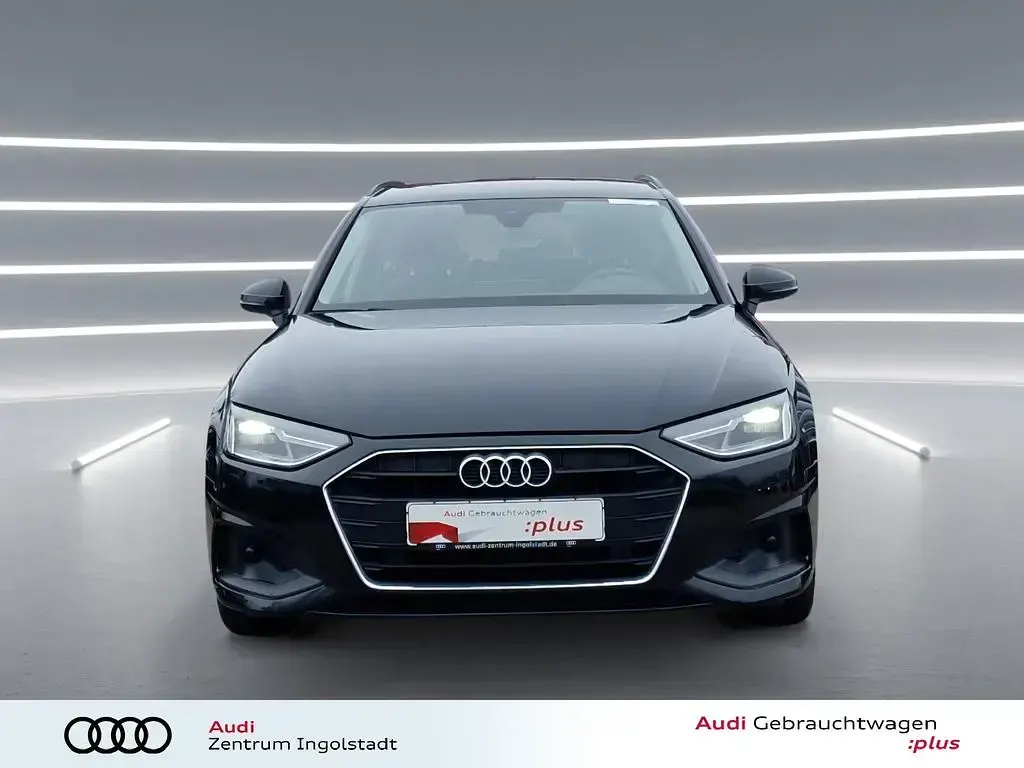 Gebraucht Audi A4 Comfort 163 PS (119 kW) 2023 Brillantschwarz Kombi