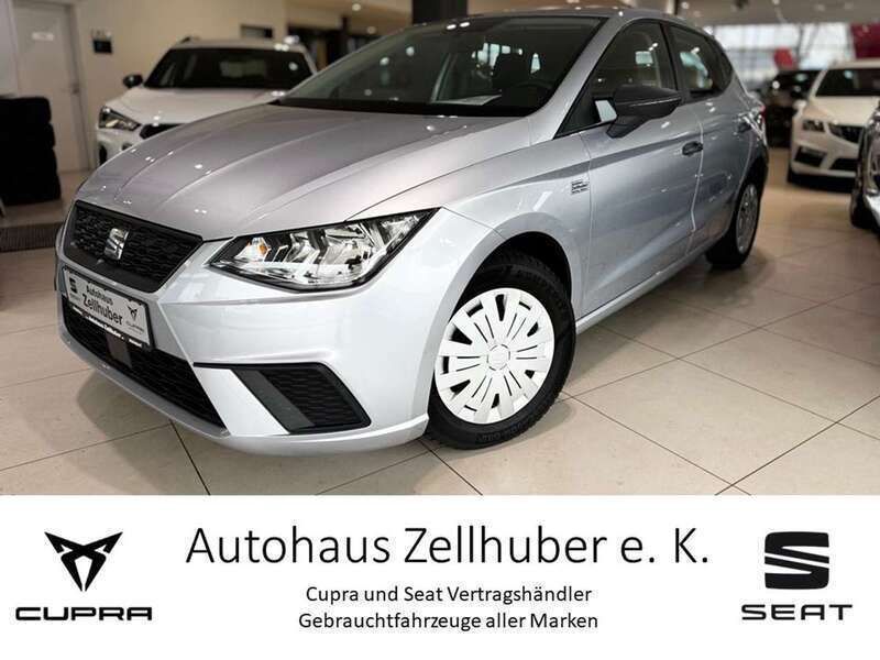 Silber Gebraucht 2018 Seat Ibiza Reference Limousine | 12.730 € (Teuer) - Bild 1/4