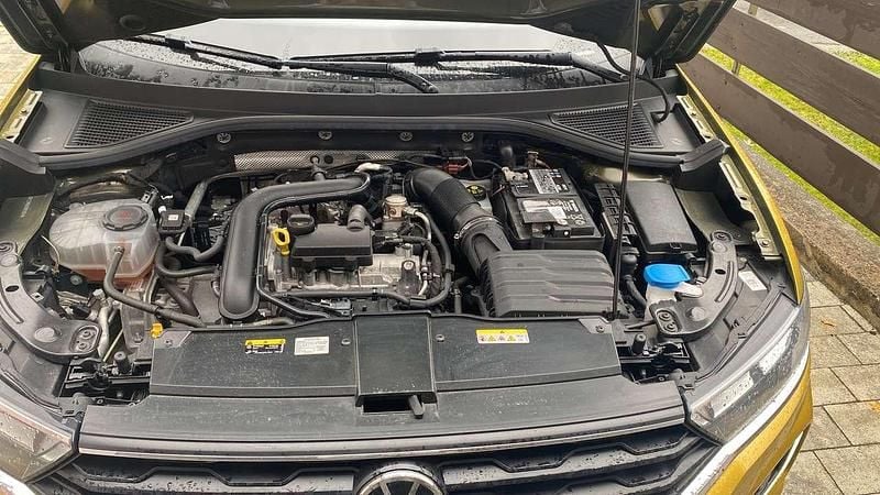 Gebraucht VW T-Roc Cabriolet Style 110 PS (80 kW) 2020 Gelb Cabrio