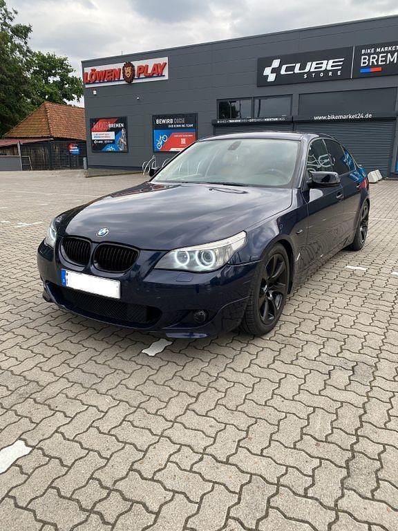Gebraucht BMW 545 M Sport 333 PS (244 kW) 2003 Blau Limousine
