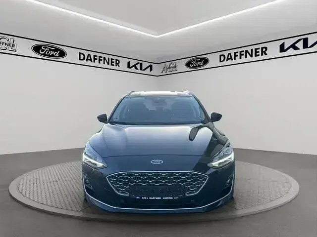 Gebraucht Ford Focus Vignale 150 PS (110 kW) 2021 Obsidianschwarz metallic Limousine