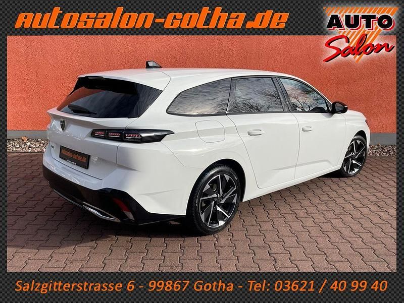 Gebraucht Peugeot 308 SW Allure 131 PS (96 kW) 2022 Banquise weiß Kombi