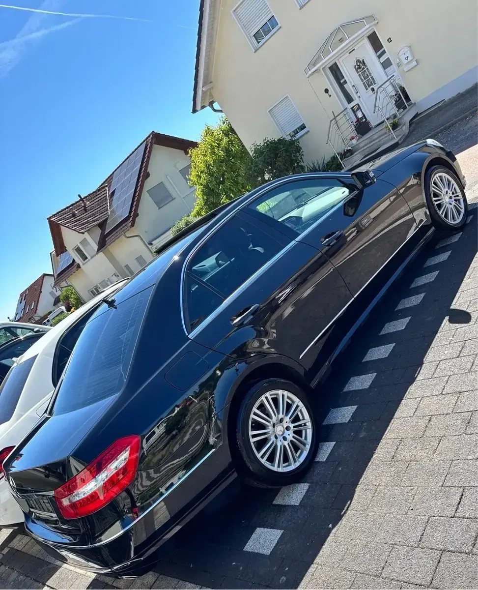 Gebraucht Mercedes 300 236 PS (173 kW) 2010 Schwarz Limousine
