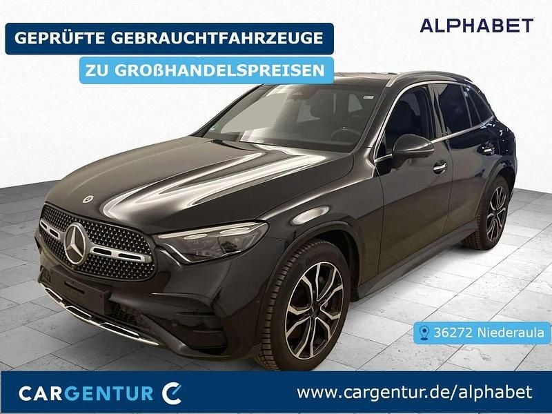 Gebraucht Mercedes GLC220 AMG line 197 PS (144 kW) 2023 Obsidianschwarz SUV
