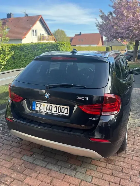 Gebraucht BMW X1 Sport Line 184 PS (135 kW) 2011 Schwarz SUV