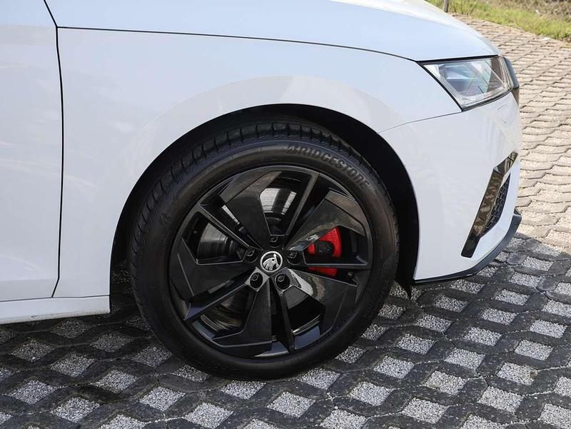 Gebraucht Skoda Octavia RS 245 PS (180 kW) 2022 Weiß Kombi