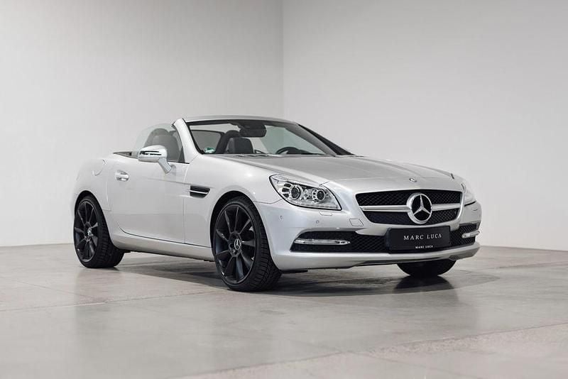 Silber Gebraucht 2012 Mercedes SLK200 Cabrio | 19.900 € (Fairer Preis) - Bild 1/4