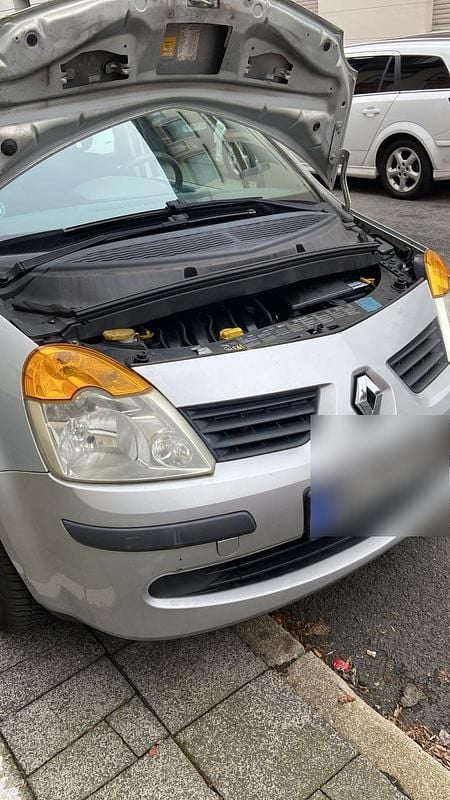 Usata Renault Modus 88 CV (64 kW) 2004 Monovolume