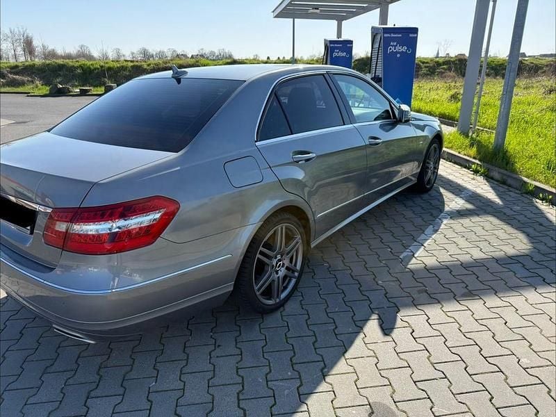 Second-hand Mercedes E220 Avantgarde 170 CP (125 kW) 2012 Gri Berlinǎ
