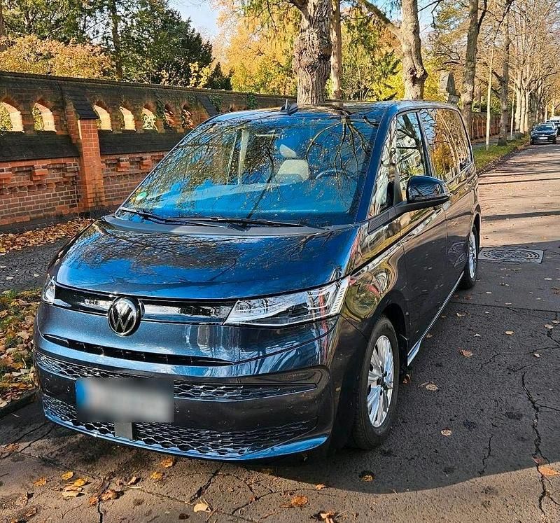 Blau Gebraucht 2025 VW Multivan Van | 66.500 € - Bild 1/4