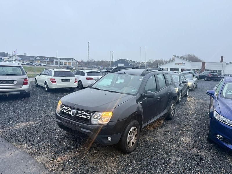 Schwarz Gebraucht 2015 Dacia Duster Lauréate SUV | 4.900 € - Bild 1/4