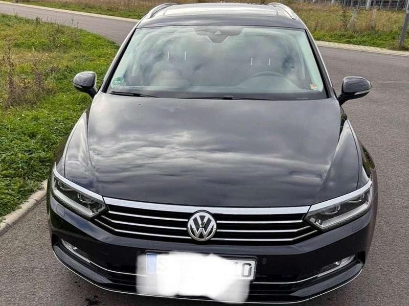 Second-hand VW Passat Highline 190 CP (139 kW) 2016 Negru Break