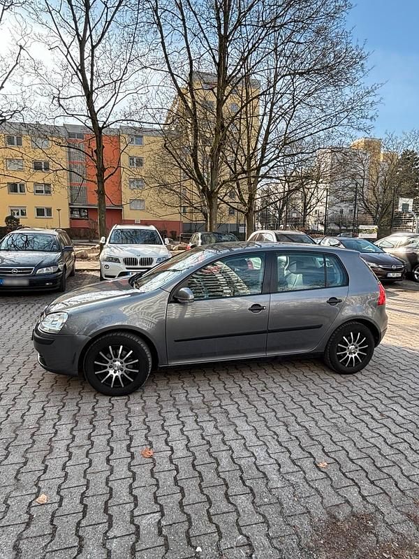 Gebraucht VW Golf V 75 PS (55 kW) 2005 Grau Kleinwagen