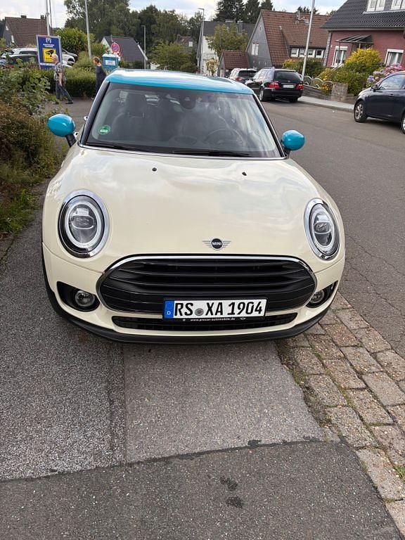 Weiß Gebraucht 2020 Mini One Clubman Essential Kombi | 17.800 € (Fairer Preis) - Bild 1/4