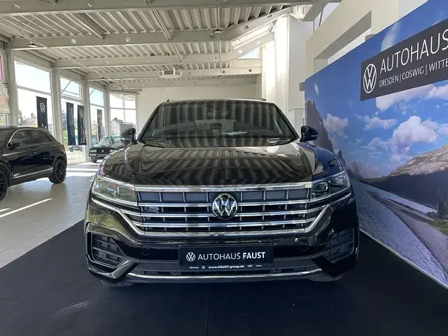 Gebraucht VW Touareg R-line 231 PS (169 kW) 2022 Schwarz SUV