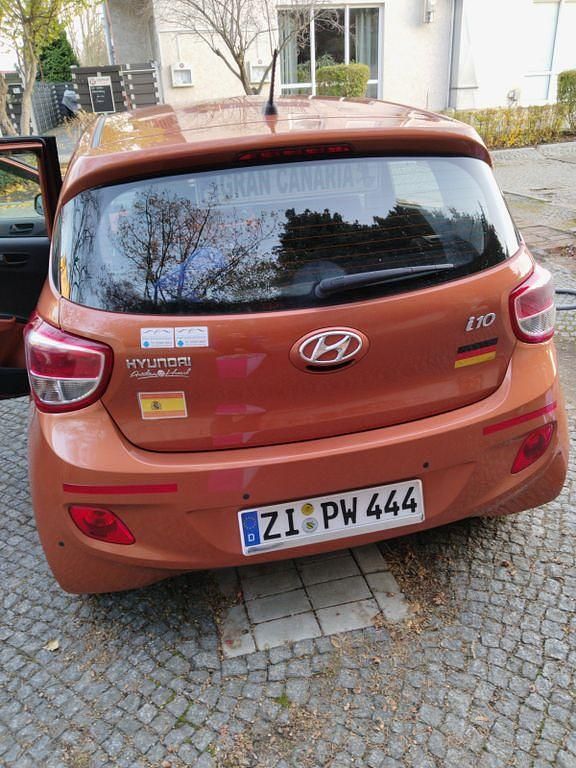 Gebraucht Hyundai i10 Edition 87 PS (63 kW) 2014 Orange Kleinwagen