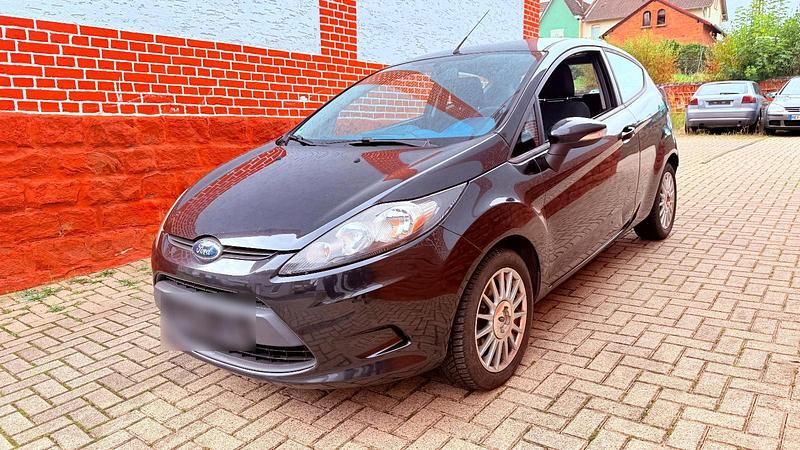 Gebraucht Ford Fiesta 75 PS (55 kW) 2010 Schwarz Kleinwagen