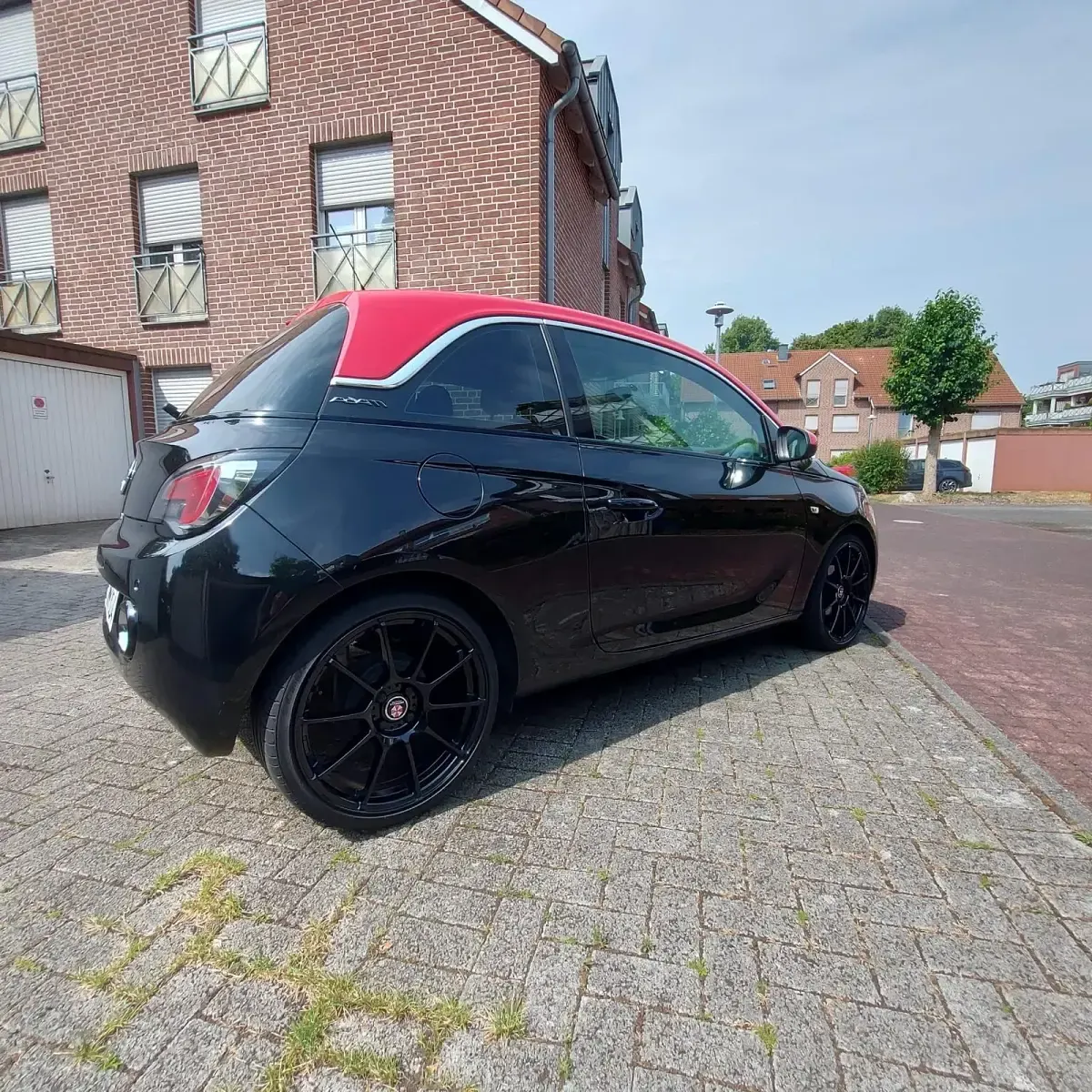 Gebraucht Opel Adam Rocks Rocks 87 PS (63 kW) 2017 Schwarz Kleinwagen
