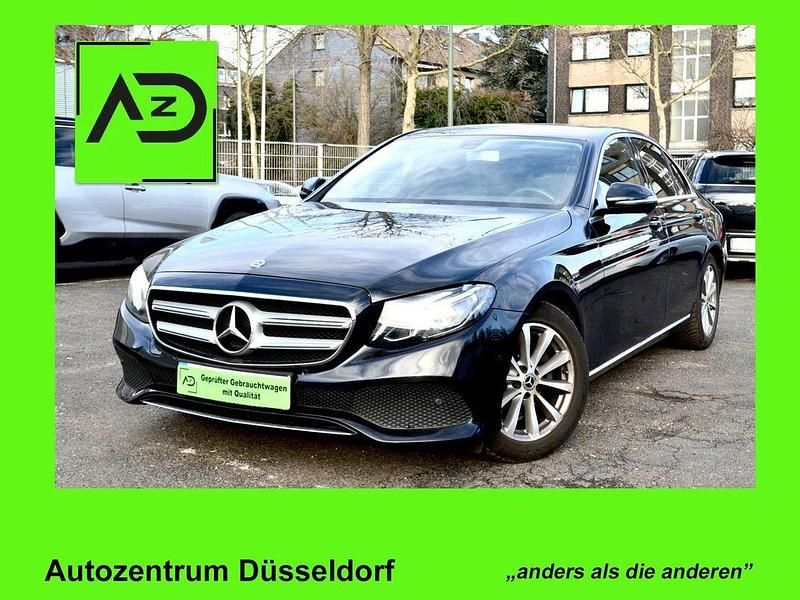 Gebraucht Mercedes E220 Avantgarde 194 PS (142 kW) 2018 Schwarz Limousine