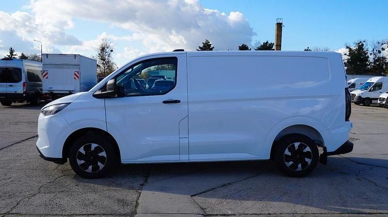 Neu Ford Transit Custom Trend 232 PS (170 kW) 2025 Weiß Van / Kleinbus