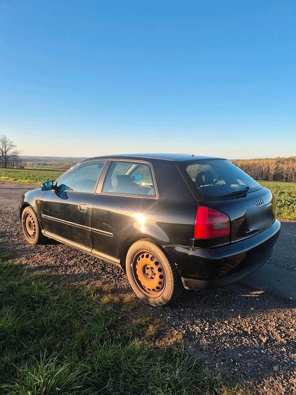 Gebraucht Audi A3 89 PS (65 kW) 2000 Schwarz Kleinwagen