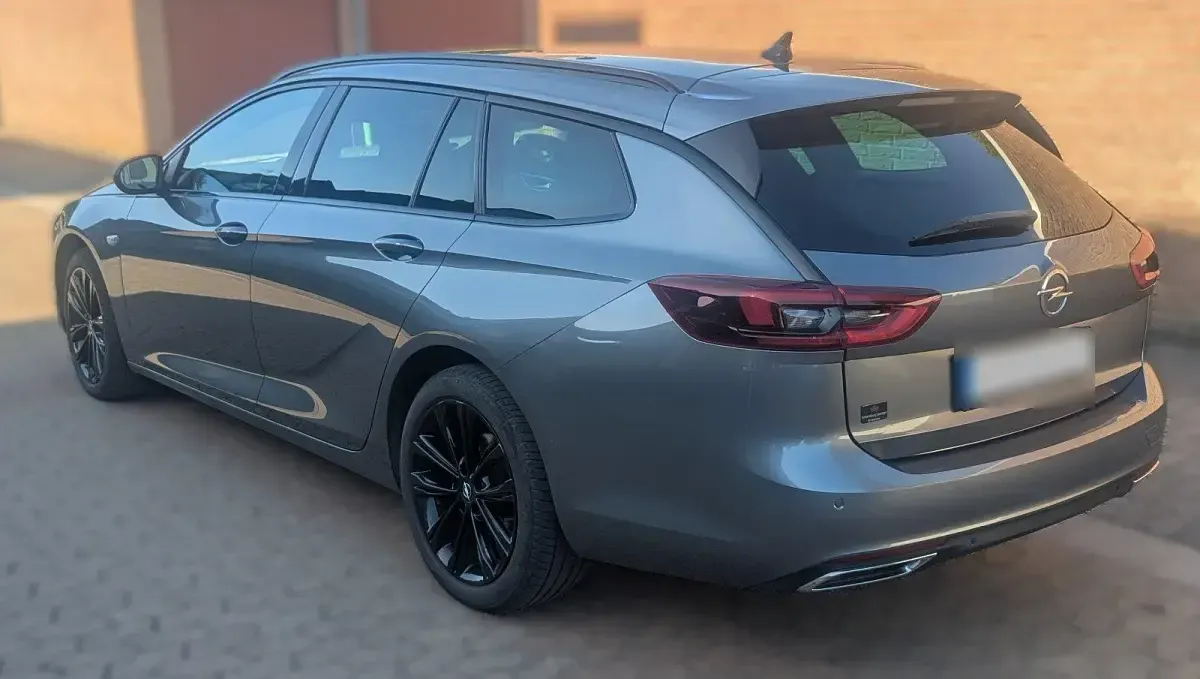 Gebraucht Opel Insignia Ultimate 174 PS (127 kW) 2020 Grau Kombi