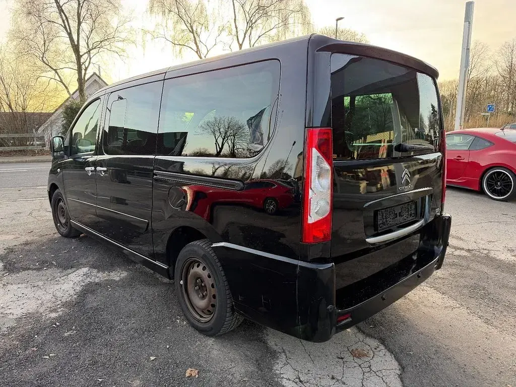 Käytetty Citroën Jumpy Exclusive 163 HP (119 kW) 2012 Musta Tila-auto